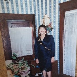 Meet your Posher, Helen